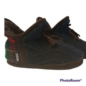Muk luks cable knit sweater slippers